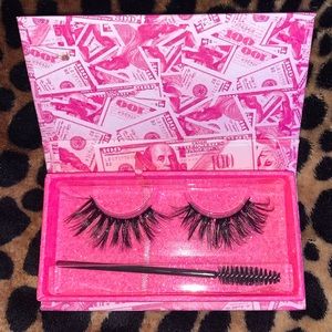 Mink lashes